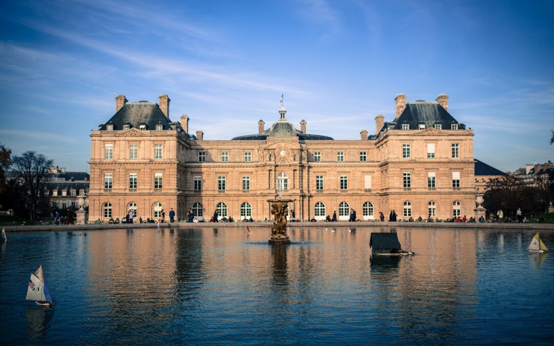 Coinbase’s Future in Jeopardy: How Bitcoin ETFs Could Impact the Company’s 400% Stock Surge