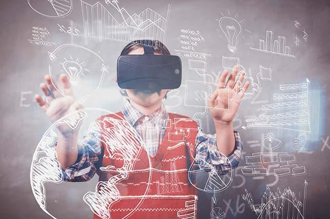 Mastering VR/AR: Essential Training Tips for Teachers to Use EdTech Tools Effectively