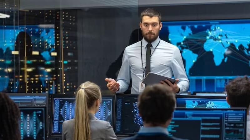 Chief Technology Officer (CTO) – Essential Education and Skills for Tech Leaders