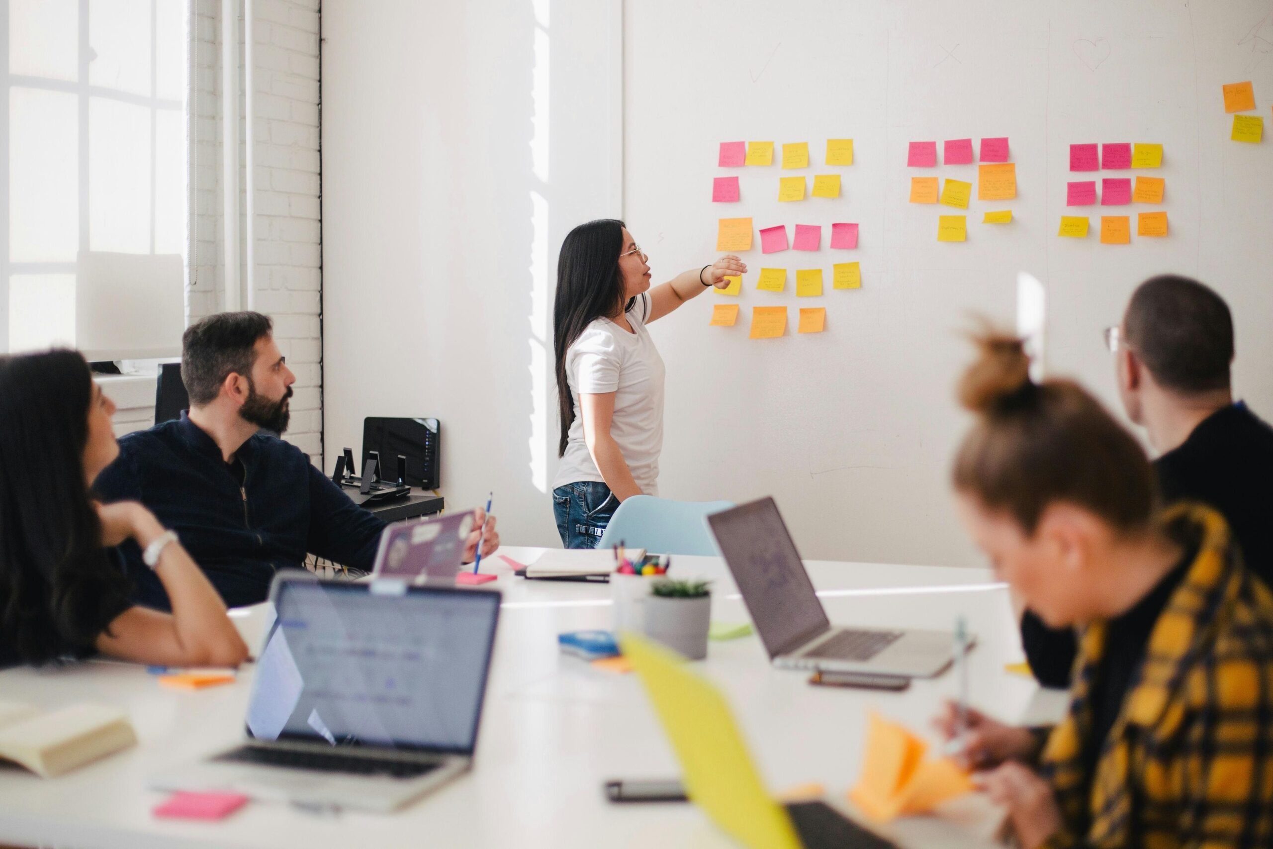 <strong>“Hybrid Classrooms: Top Strategies for Designing Flexible Learning Spaces”</strong>