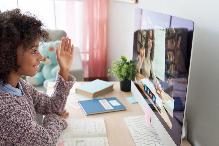 Integrating SEL into the Digital Classroom: Effective Strategies for Enhanced Student Engagement
