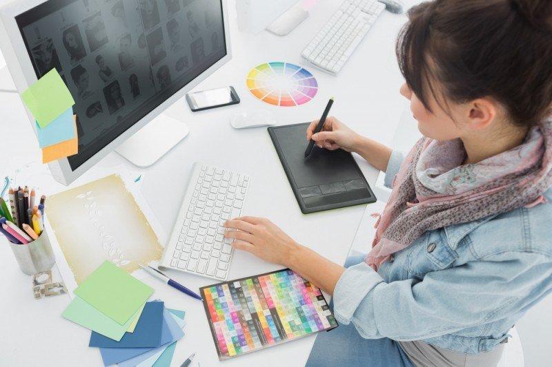 Visual Designer in E-Learning: Enhancing Online Education Through Engaging Visuals