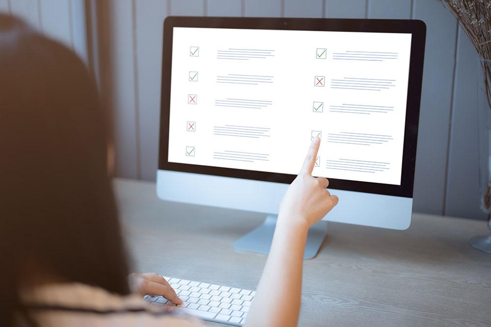 How to Effectively Assess Student Performance in Online Settings: Best Strategies and Tools