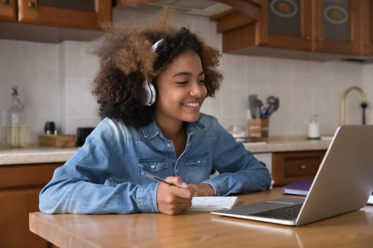 How to Effectively Integrate SEL into the Digital Classroom: Strategies for Online Student Success