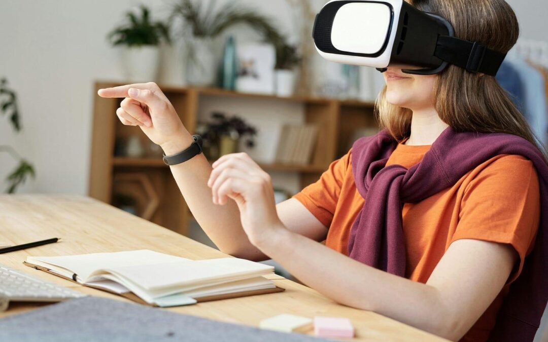 Mastering VR/AR in Education: Essential Strategies for Training Teachers to Use Virtual and Augmented Reality Tools Effectively
