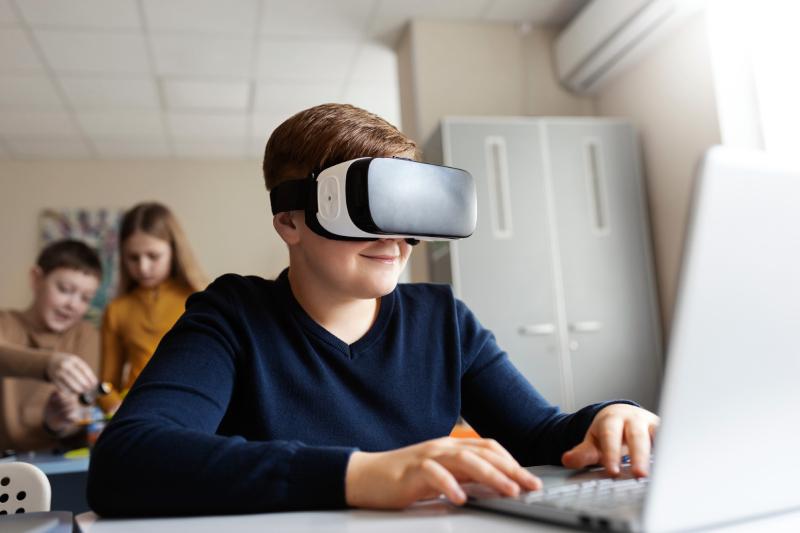 The Future of Augmented Reality in Textbooks: Transforming Education with Immersive Learning