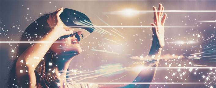 Overcoming Challenges in Integrating VR/AR into Curricula: Strategies for Seamless Classroom Adoption