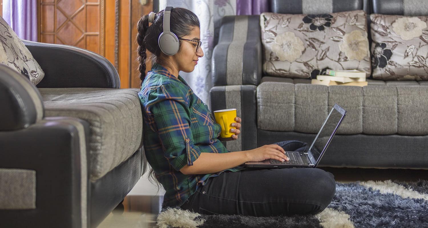 How MOOCs Are Transforming Lifelong Learning: Benefits, Impact & Future Trends