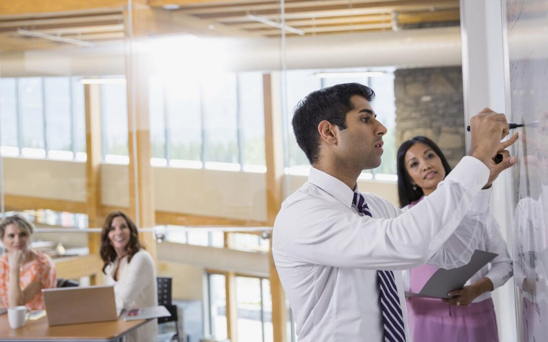 Marketing Communications Specialist – Education: Key Skills, Qualifications, and Career Path