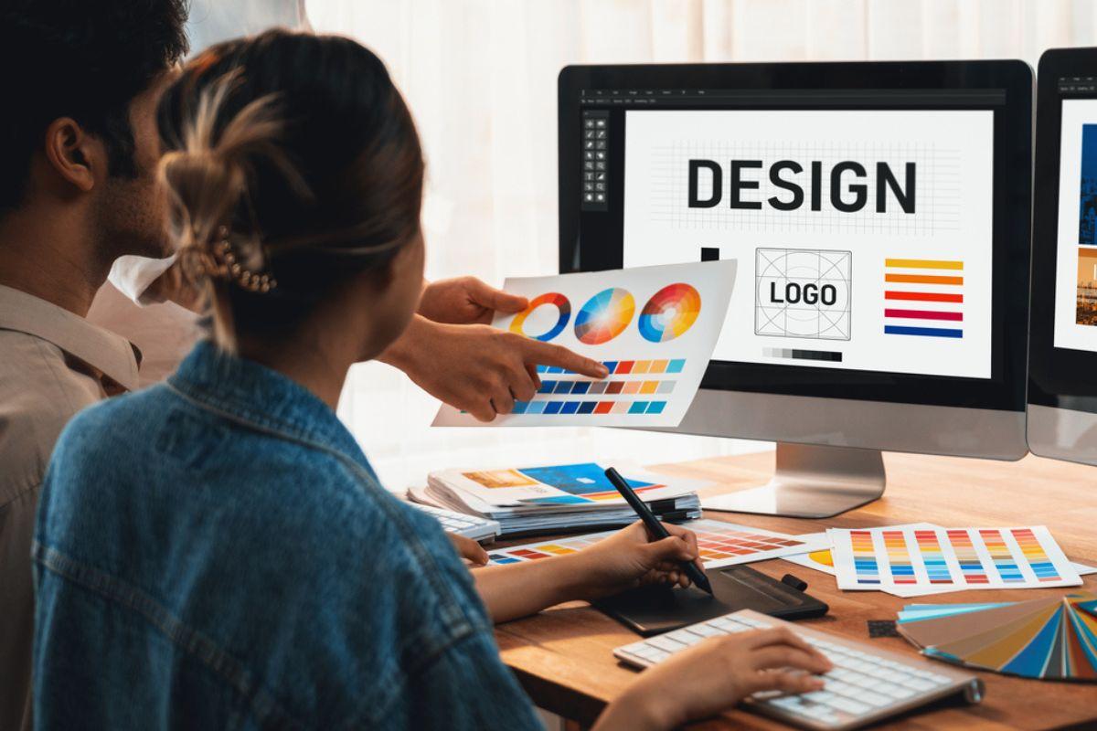 Visual Designer in E-Learning: Boosting Online Course Engagement & Success