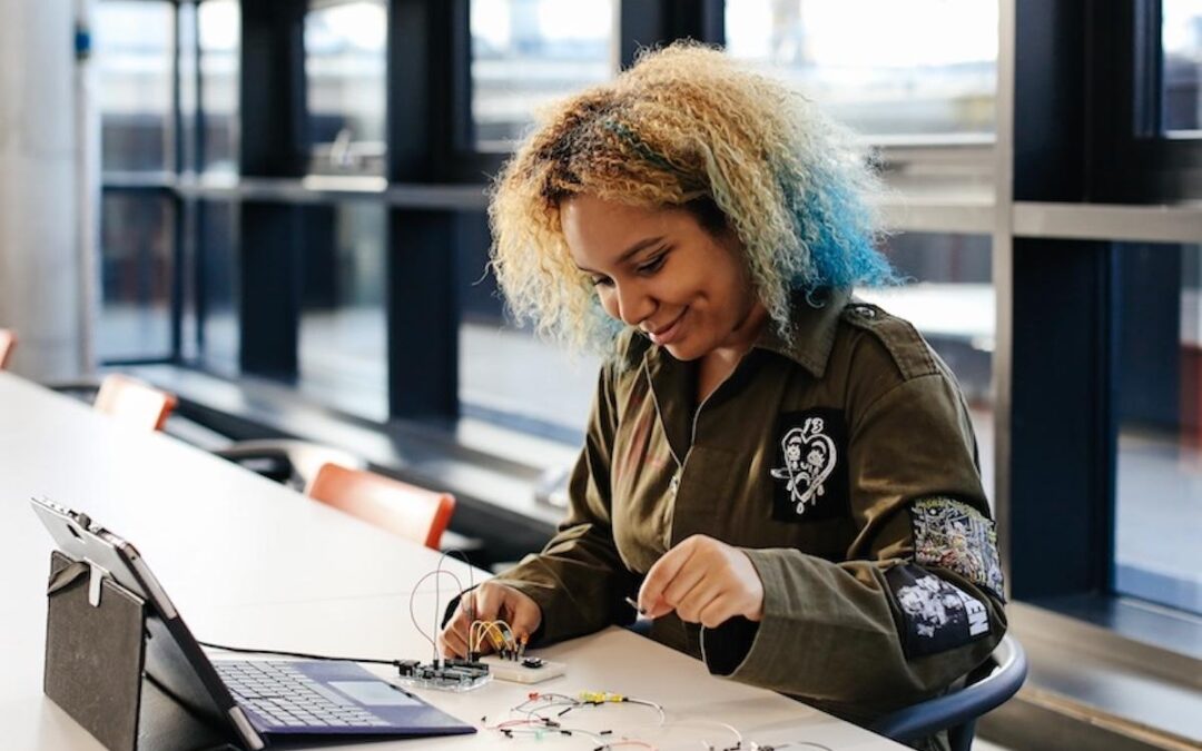 Technical Support Specialist Careers in Education Software: Role, Skills & Growth Opportunities