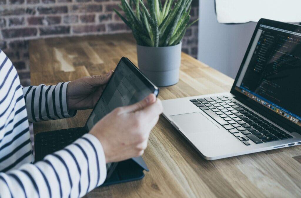 How Microlearning is Revolutionizing Professional Development: Key Benefits & Best Practices
