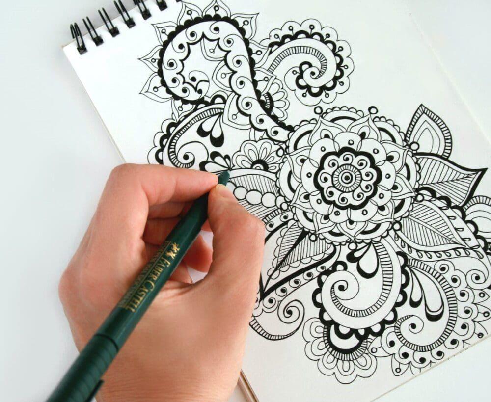 Blended Learning Designer: Essential Skills, Tools, and Tips for Success in 2024