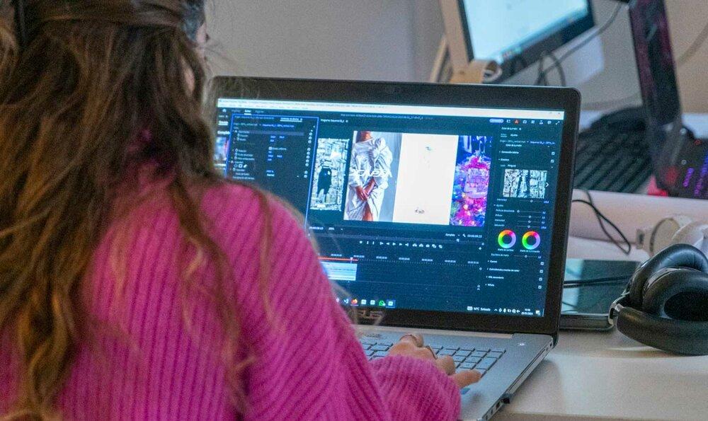 Visual Designer in E-Learning: Boost Online Course Engagement with Expert Design