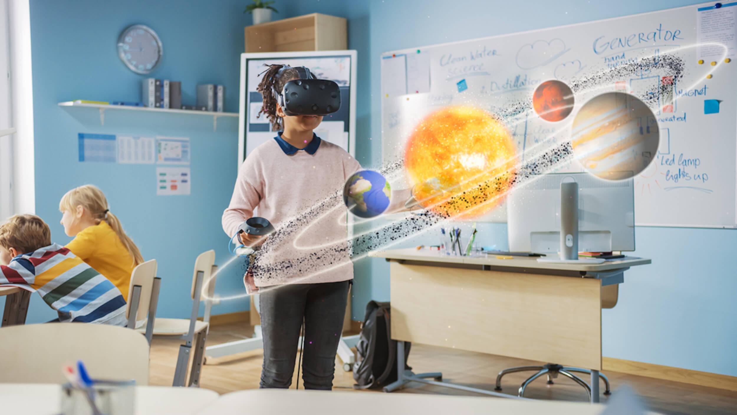 Mastering VR/AR in Education: Effective Teacher Training for Immersive Tech Tools